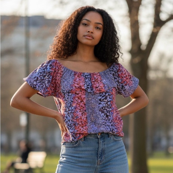 Anthropologie Maeve Vallita
Off Shoulder Ruffle Top
Burgundy Floral Sz Small EUC - Picture 5 of 6